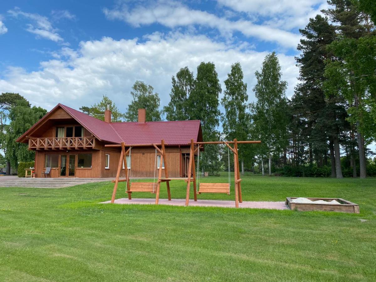 Guest House Vilcini Bernāti Eksteriør billede