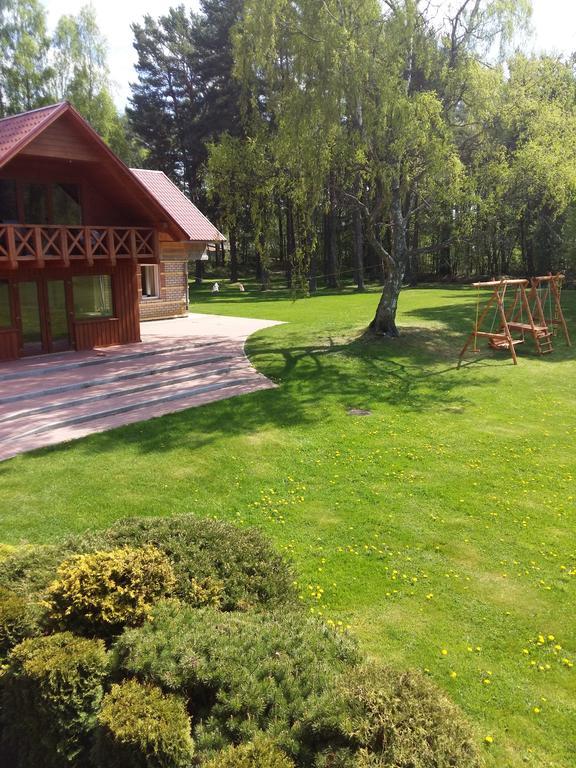 Guest House Vilcini Bernāti Eksteriør billede