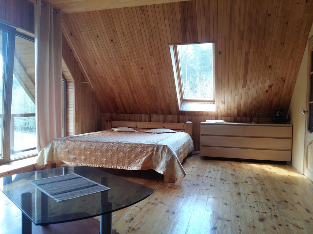 Guest House Vilcini Bernāti Eksteriør billede
