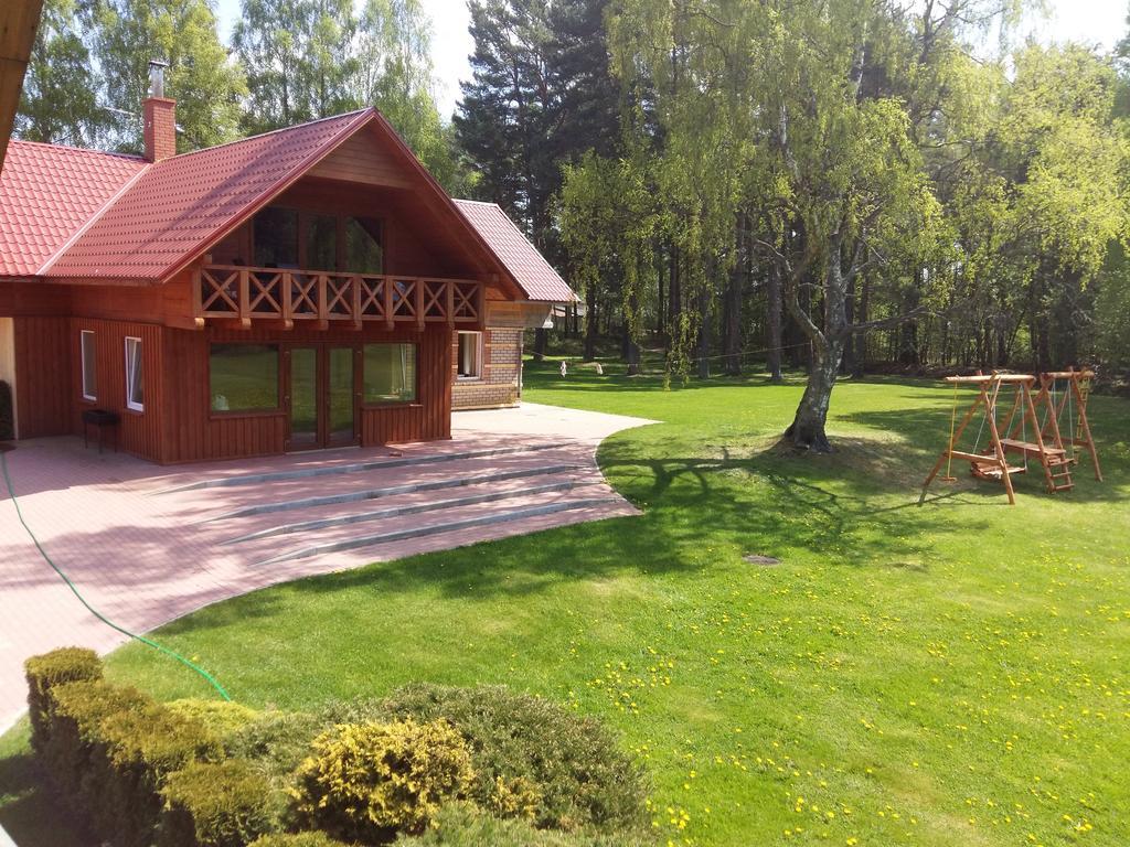 Guest House Vilcini Bernāti Eksteriør billede