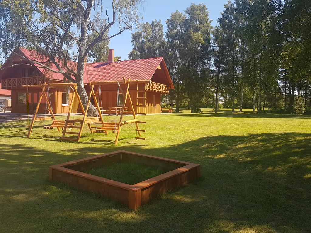 Guest House Vilcini Bernāti Eksteriør billede